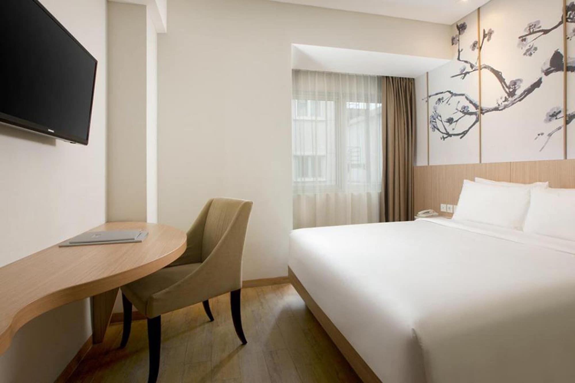 Hotel Santika Mega City Bekasi Exterior foto